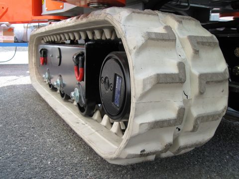 Low Marking White Tracks